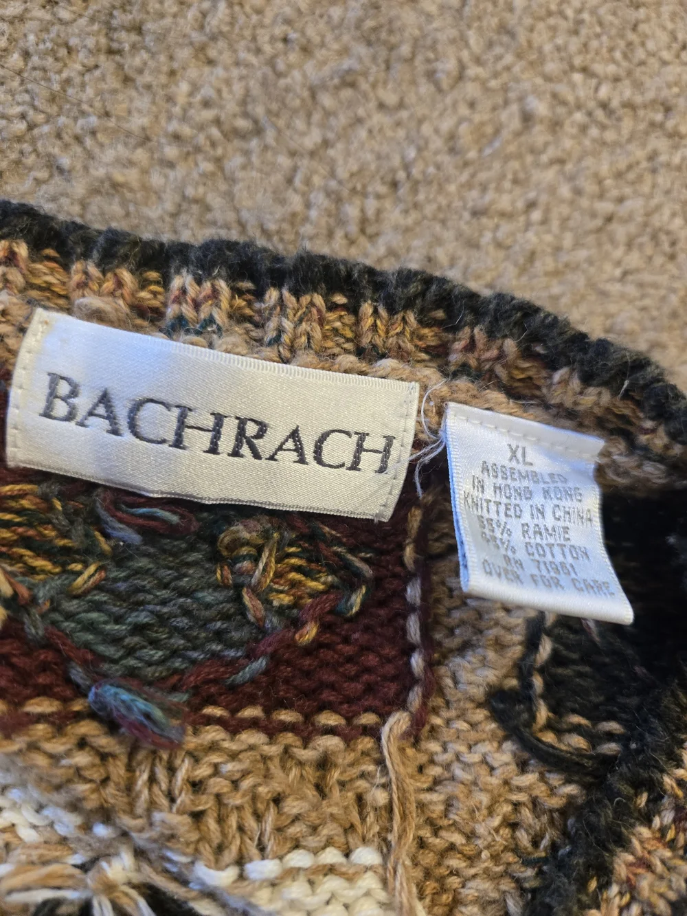 Bachrach Men’s Crewneck Sweater – Tan Multi Geometric XL